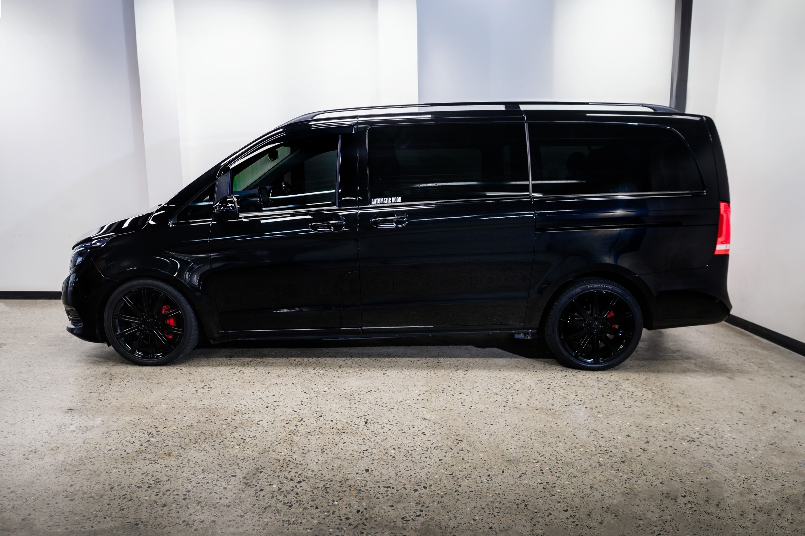 Mercedes V250